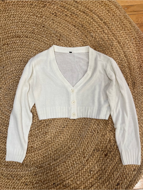 Divided Sweaters - Divided Cropped White V-Neck Button Cardigan